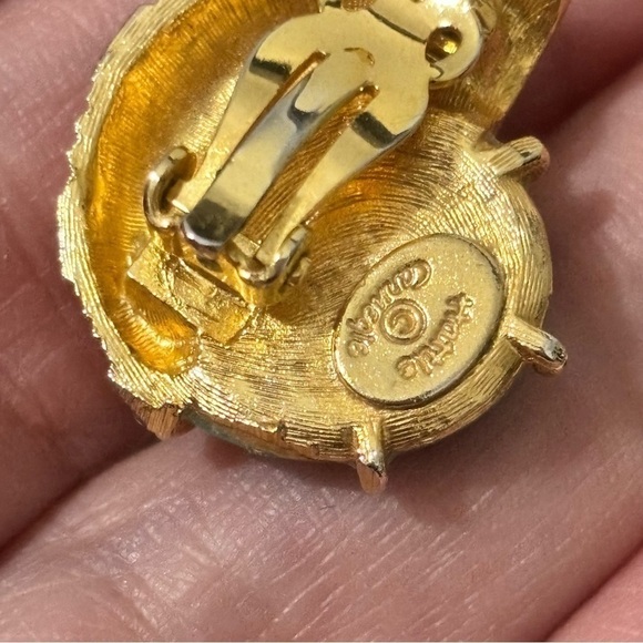 Hattie Carnegie vintage earrings clip ons # 159 - Picture 3 of 8